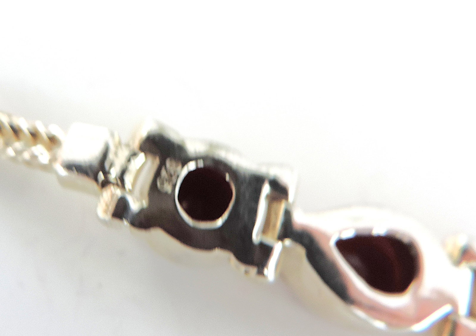 Artisan 925 Silver 8.9 Carat Ruby Gemstone Bracelet - 4