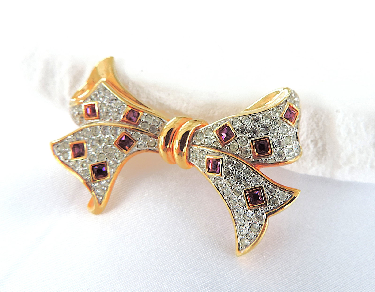 Vintage Gold Plated Austrian Crystal Bow Brooch - 5