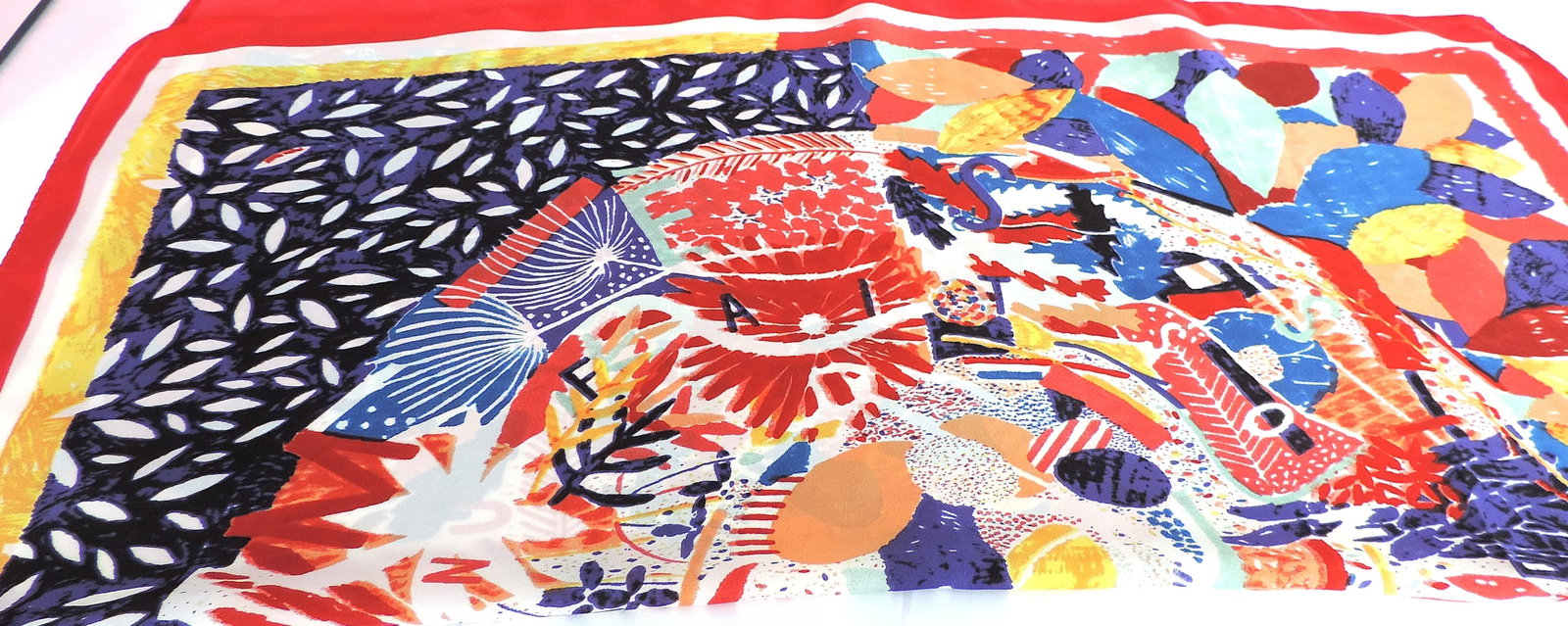 Moneté Paris 100% Silk Avant-Garde Style Print Scarf 'New' - 5
