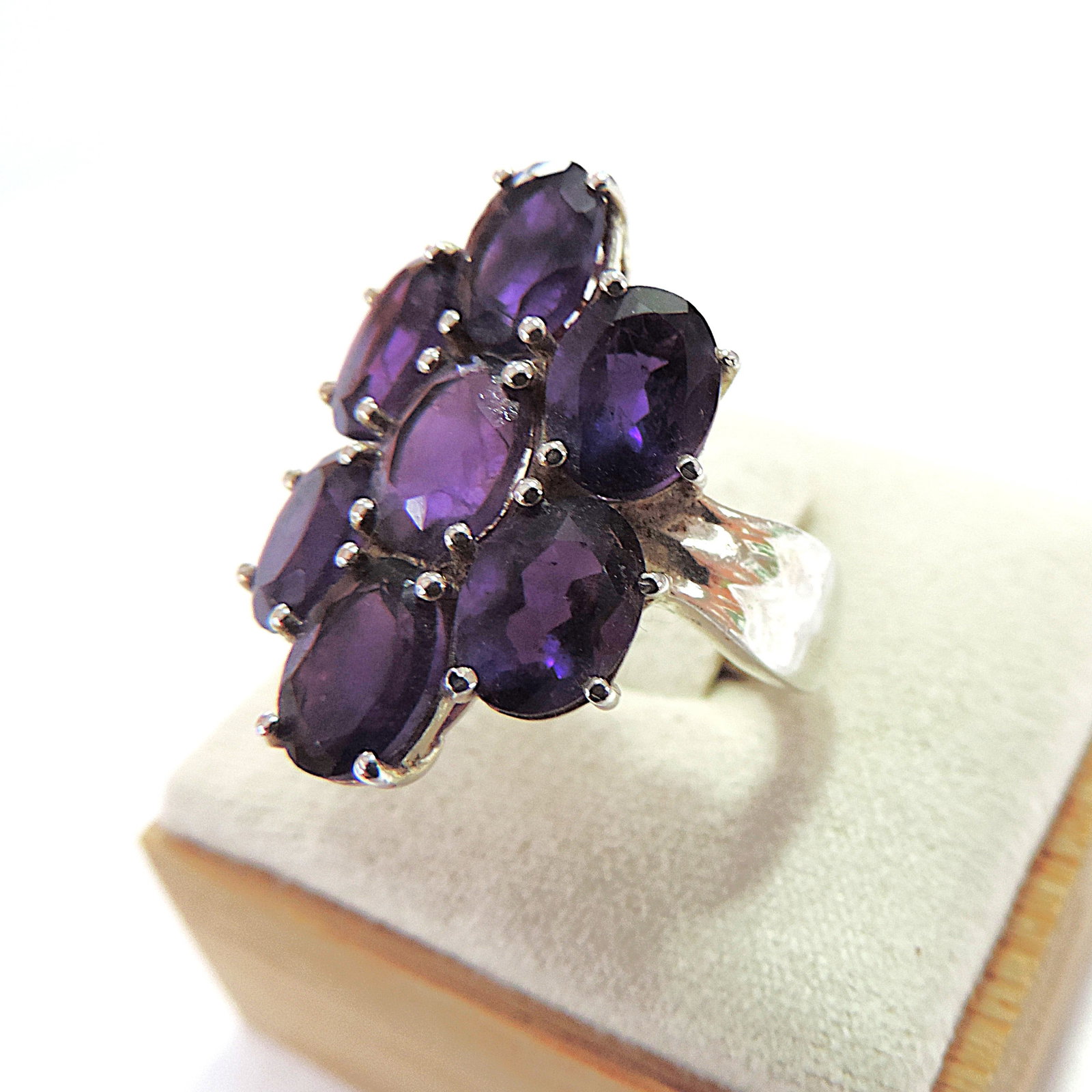 925 Silver 6 Carat Amethyst Gemstone Ring - 6