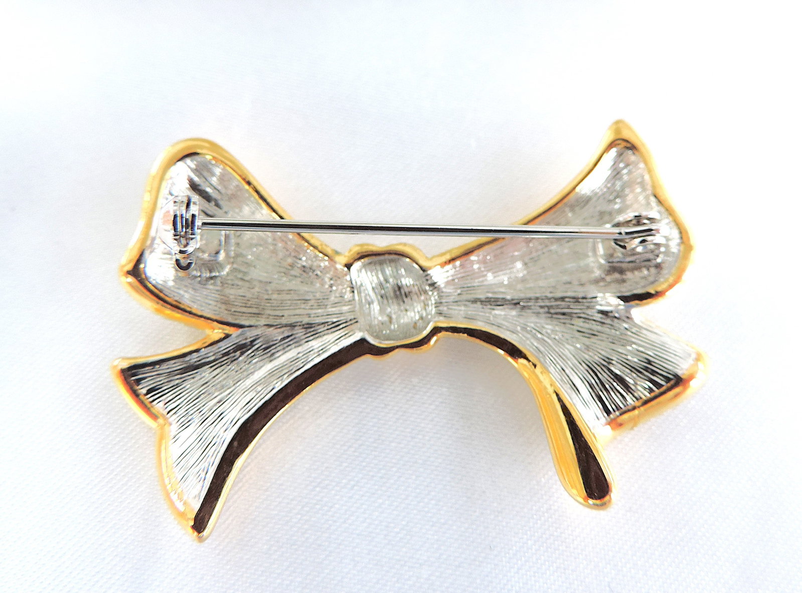 Vintage Gold Plated Austrian Crystal Bow Ribbon Brooch c.1980's - 4
