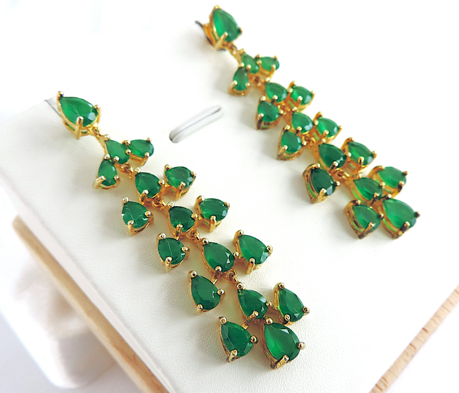 18k Gold 925 Silver 12.10 Carat Emerald Gemstone Chandelier Drop Earrings - 7