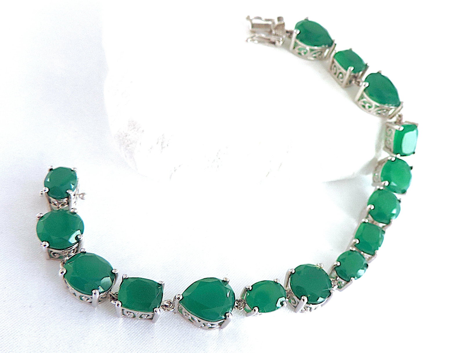925 Silver 55.95 Carat Emerald Green Chrysoprase Gemstone Bracelet 'New' - 2