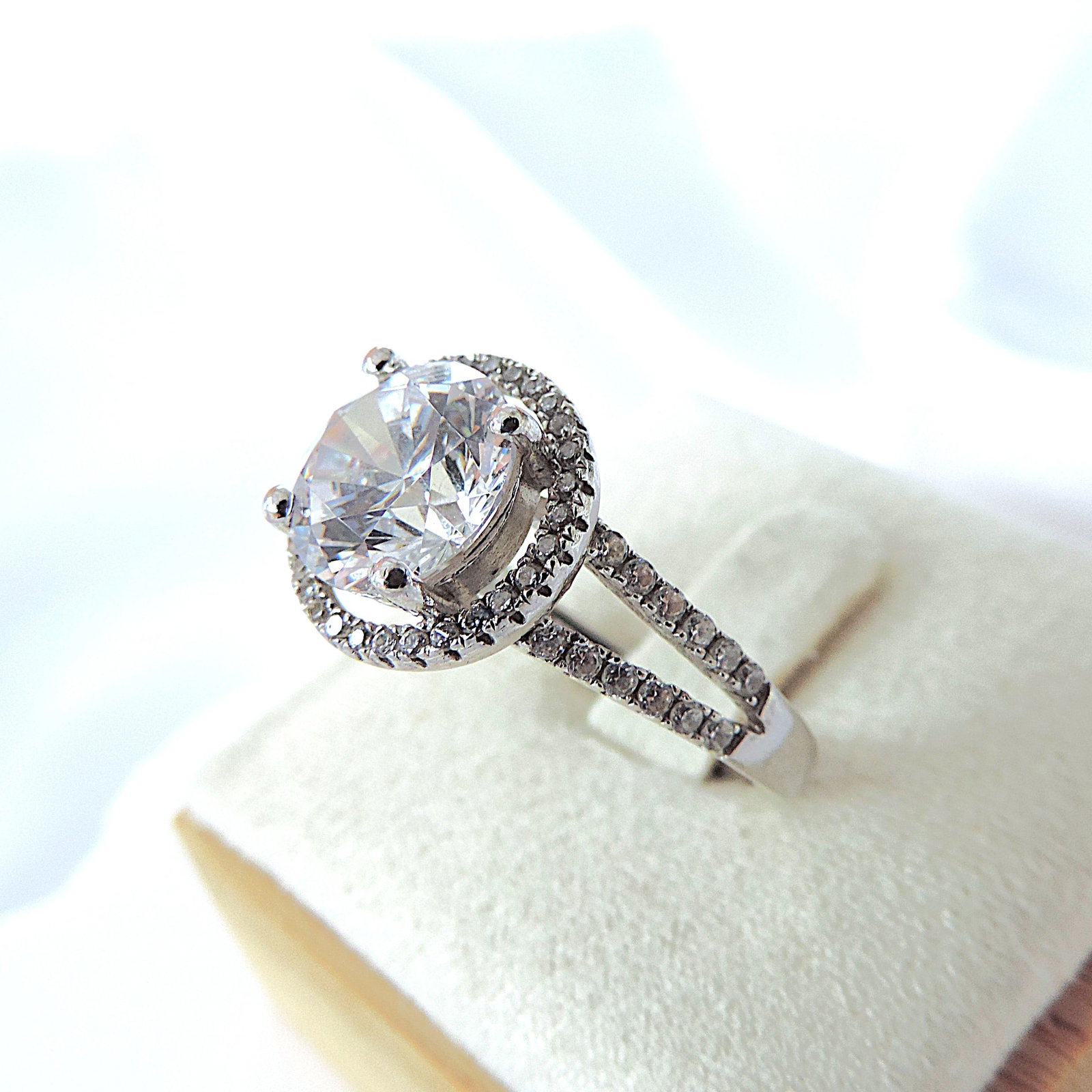 925 Silver 4.16 Carat Cubic Gemstone Ring 'New' - 3