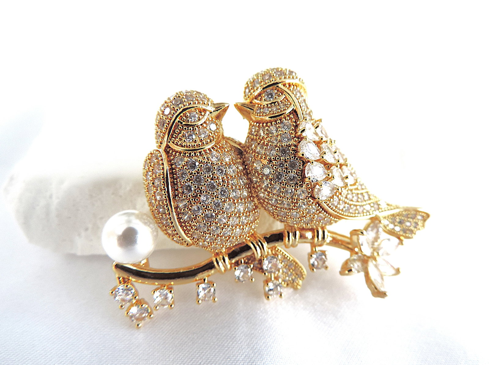 Orrevé Gold Plated White Zircon Lovebirds Brooch 'New With Gift Box' - 2