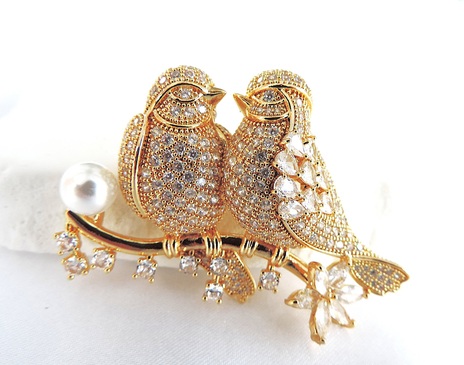 Orrevé Gold Plated White Zircon Lovebirds Brooch 'New With Gift Box' - 3