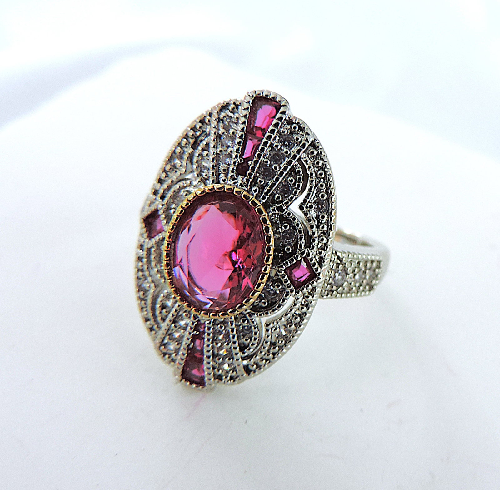 Art Deco Style Red & White Gemstone Ring - 4