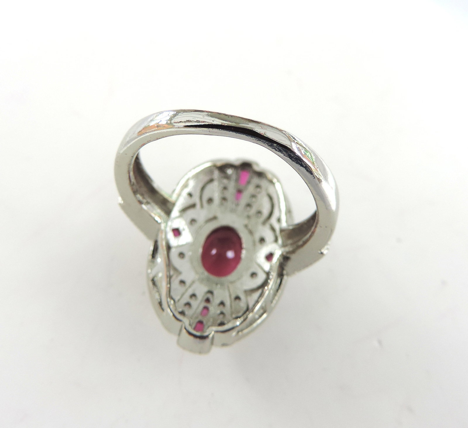 Art Deco Style Red & White Gemstone Ring - 5
