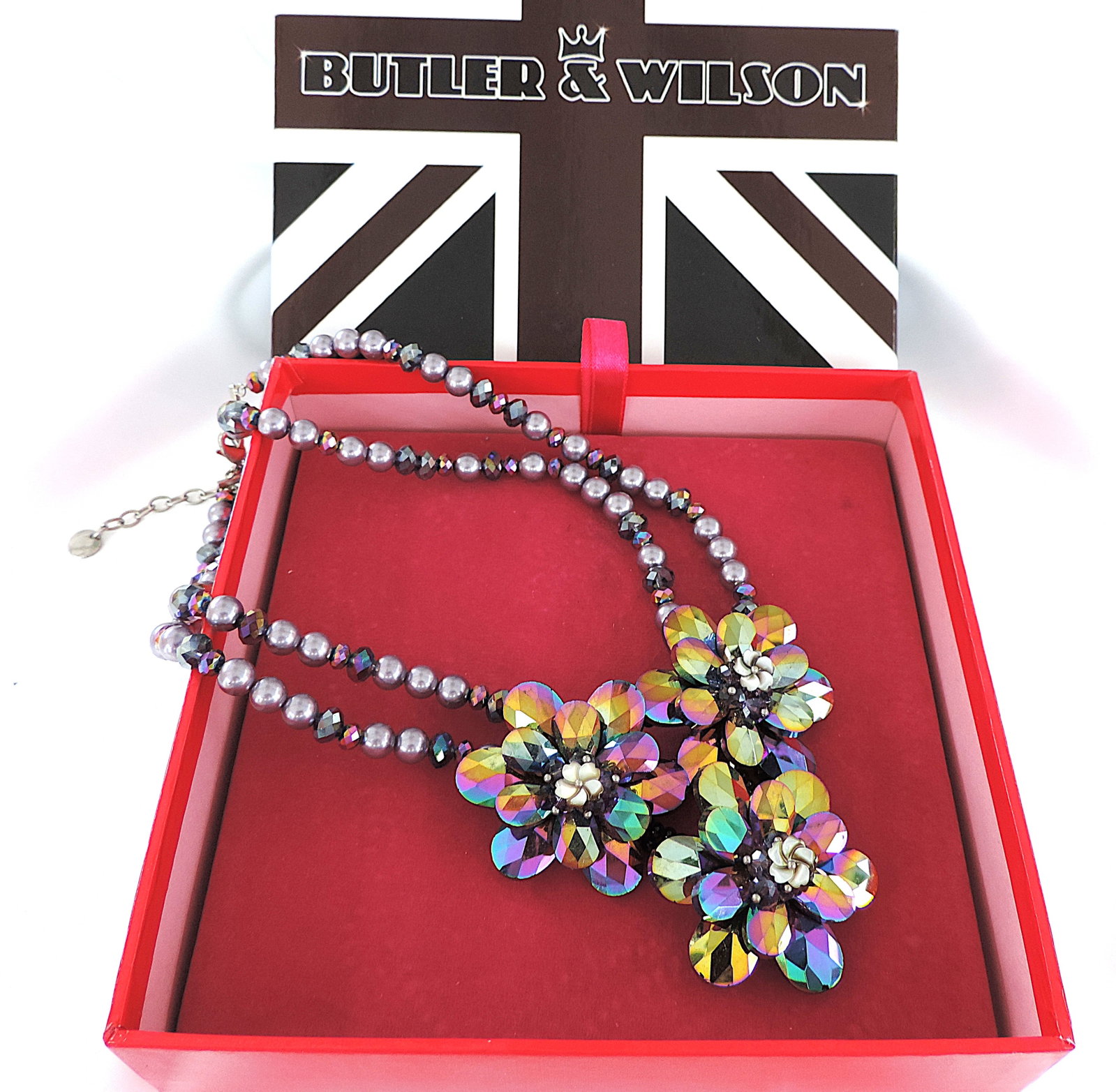 Vintage Butler and Wilson Crystal and Pearl Flower Garland Necklace In Original Box - 3