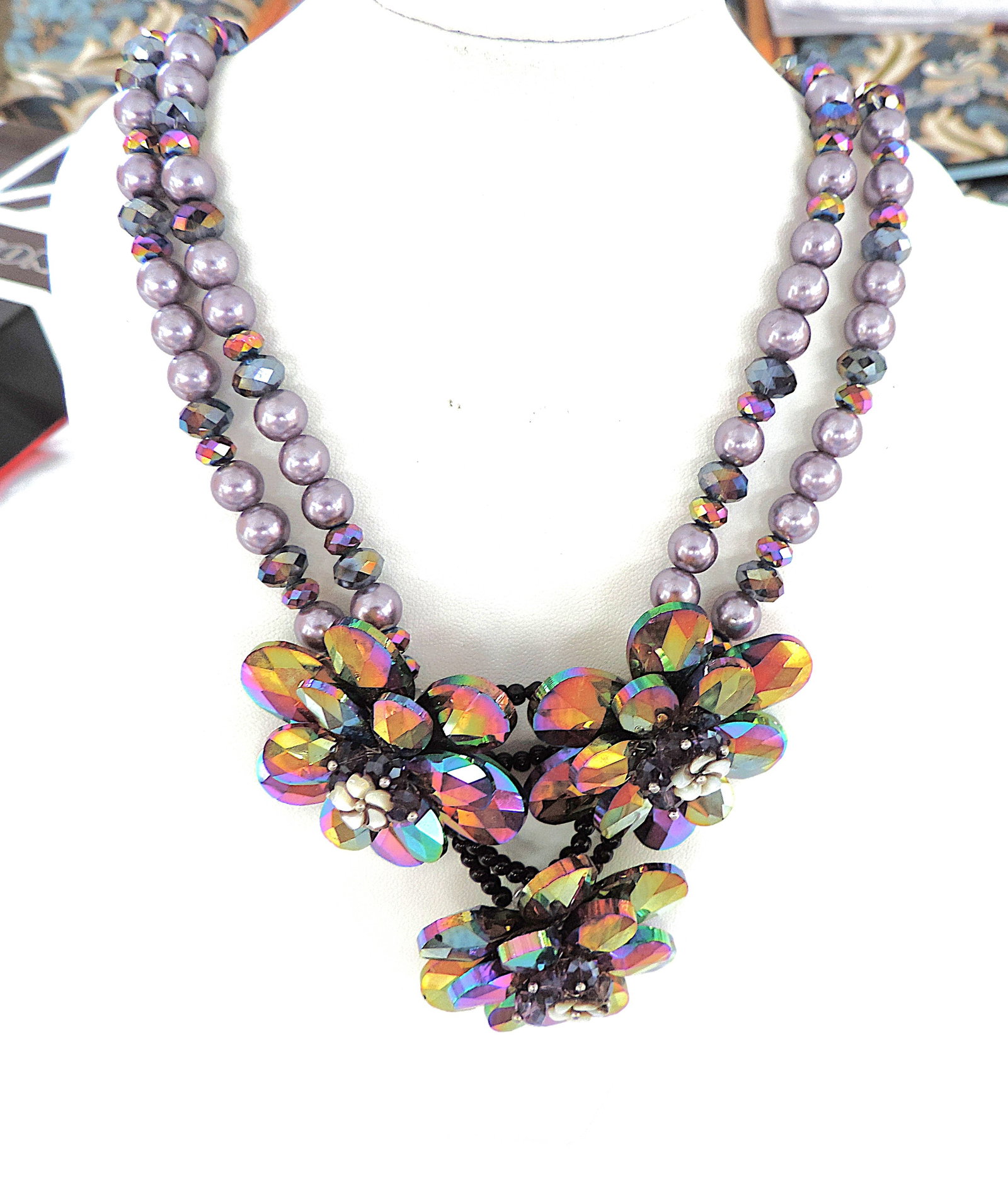 Vintage Butler and Wilson Crystal and Pearl Flower Garland Necklace In Original Box - 4
