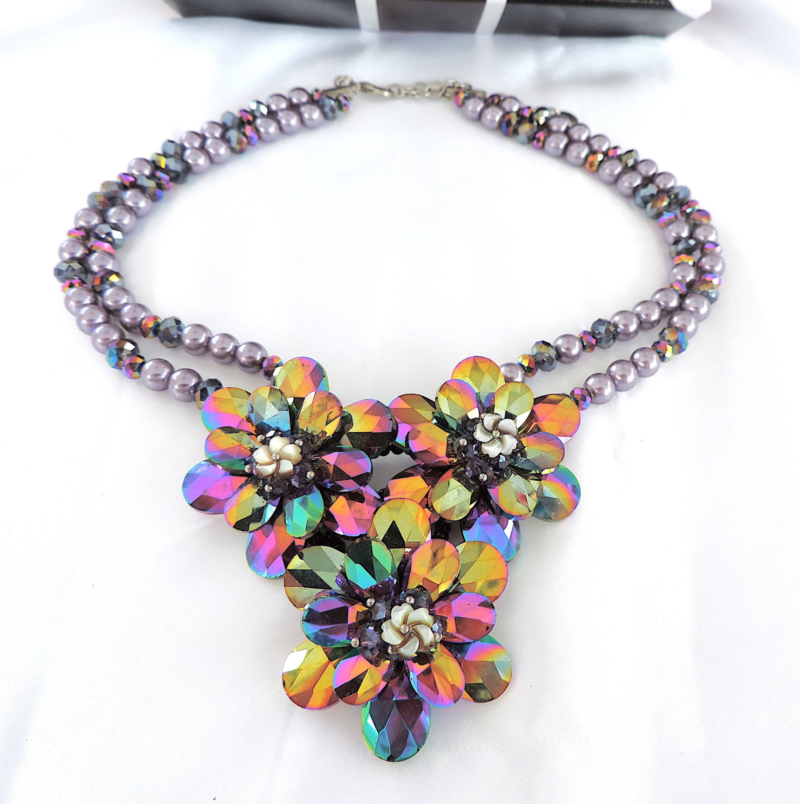 Vintage Butler and Wilson Crystal and Pearl Flower Garland Necklace In Original Box - 5