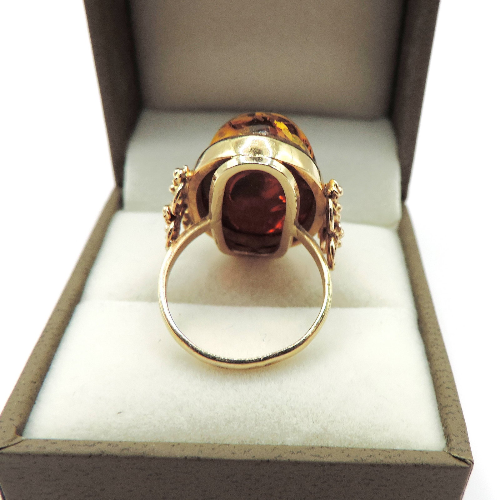 Artisan 14k Gold 23x12mm Cabochon Baltic Amber Ring circa. 1990's. - 5