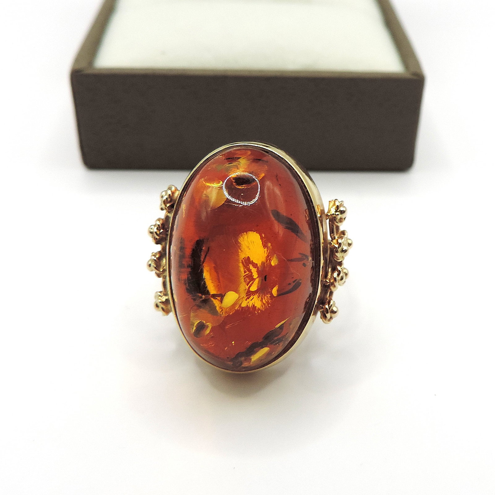 Artisan 14k Gold 23x12mm Cabochon Baltic Amber Ring circa. 1990's. - 6