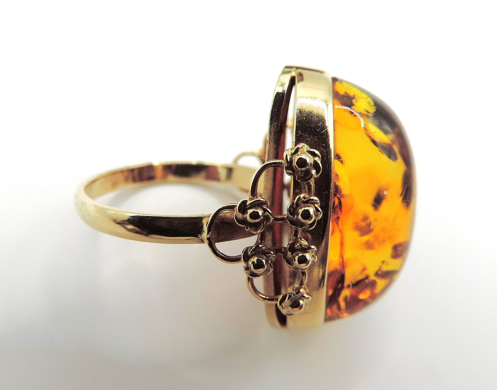 Artisan 14k Gold 23x12mm Cabochon Baltic Amber Ring circa. 1990's. - 9