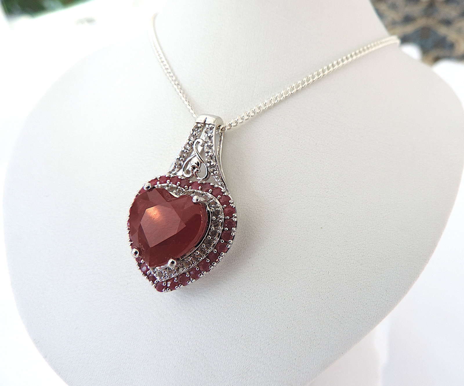 925 Silver 5.9 Carat Ruby Heart & White Topaz Gemstone Necklace 'New With Gift Box' - 2