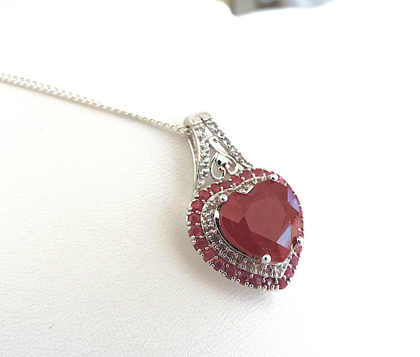 925 Silver 5.9 Carat Ruby Heart & White Topaz Gemstone Necklace 'New With Gift Box' - 3