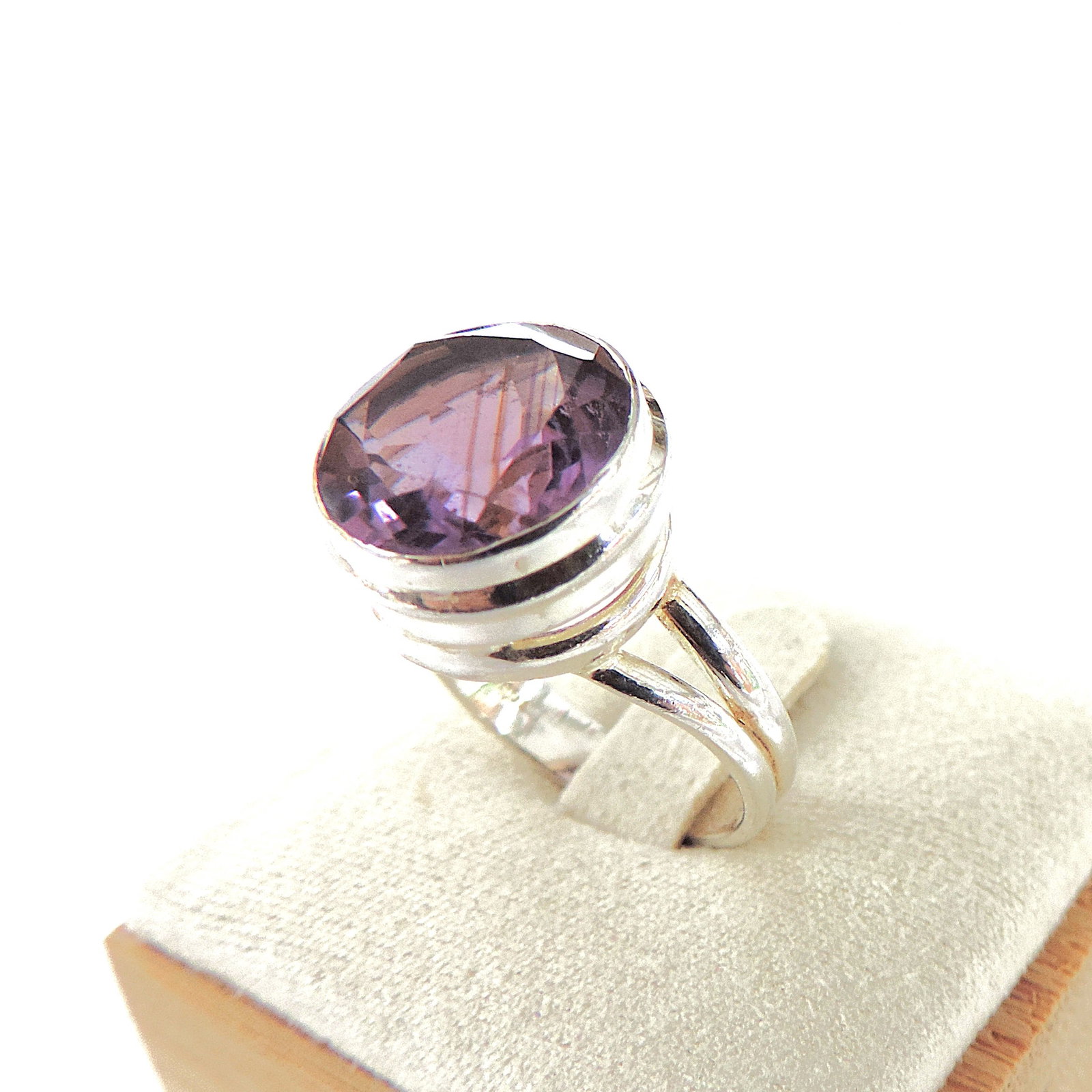 925 Silver 5.5 Carat Amethyst Gemstone Ring - 2