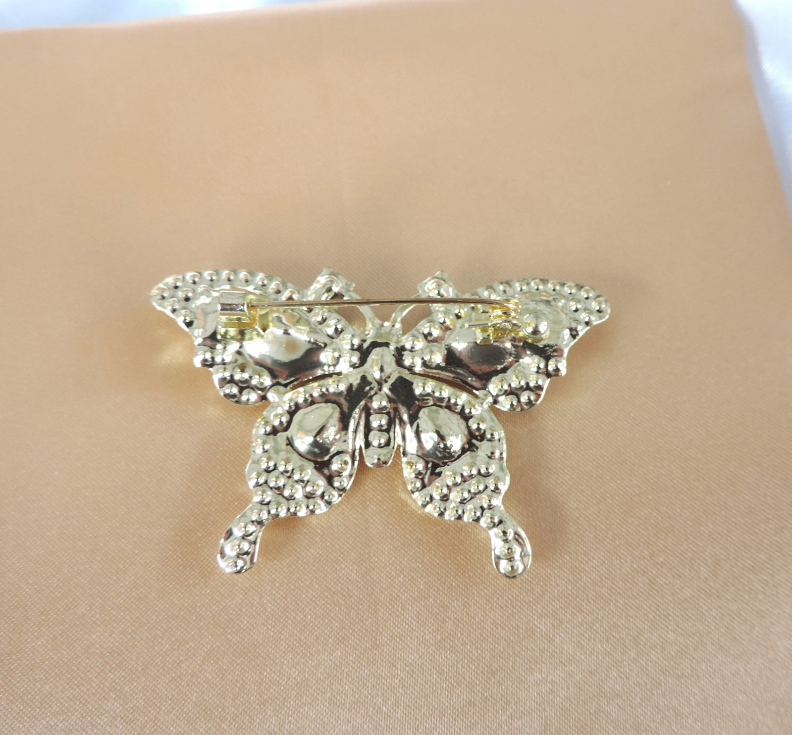 Green & WhIte Crystal Butterfly Brooch - 3