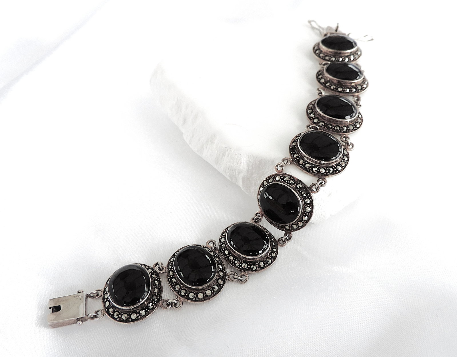 Vintage Sterling Silver Black Jet & Marcasite Bracelet London Hallmark Date 1990 - 6