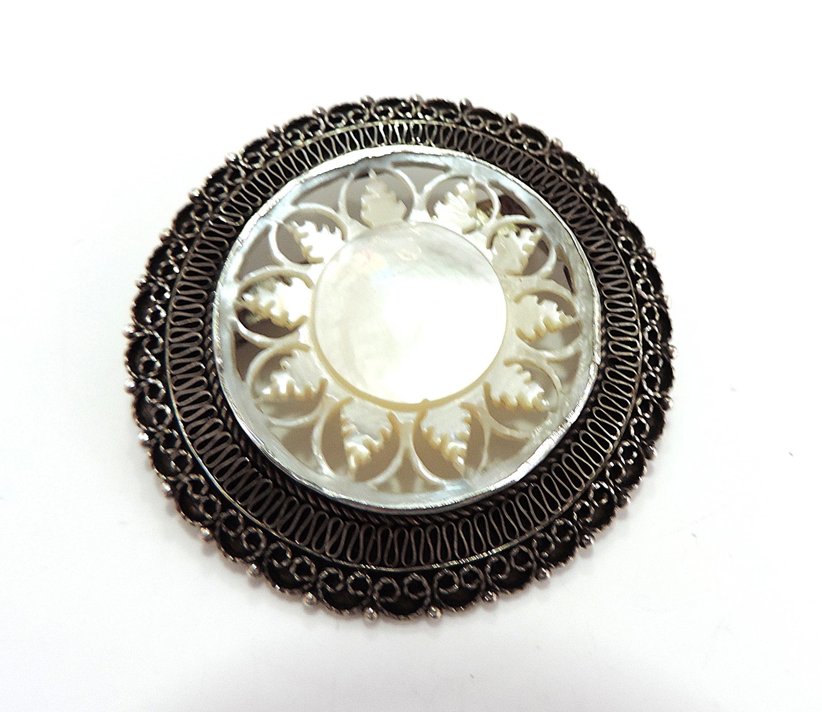 Vintage Jerusalem 925 Silver Mother of Pearl Brooch/Pendant - 2