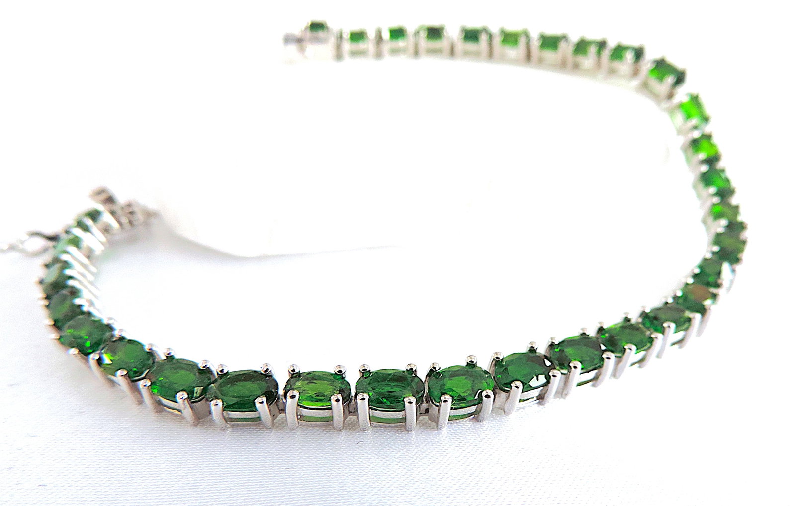 925 Silver 11.20 Carat Green Diopside Tennis Bracelet 'New' - 3