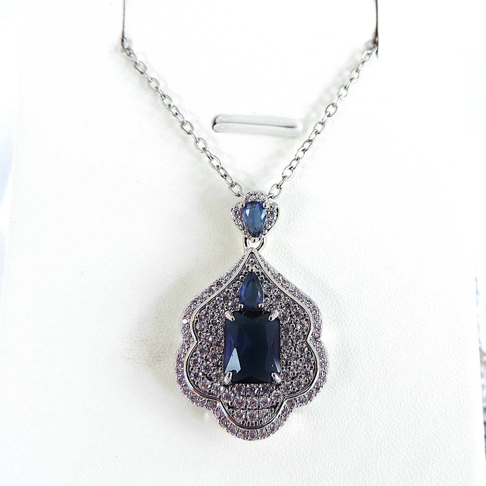 Orrevé Blue & White Zircon Gemstone Necklace 'New With Gift Box' - 2