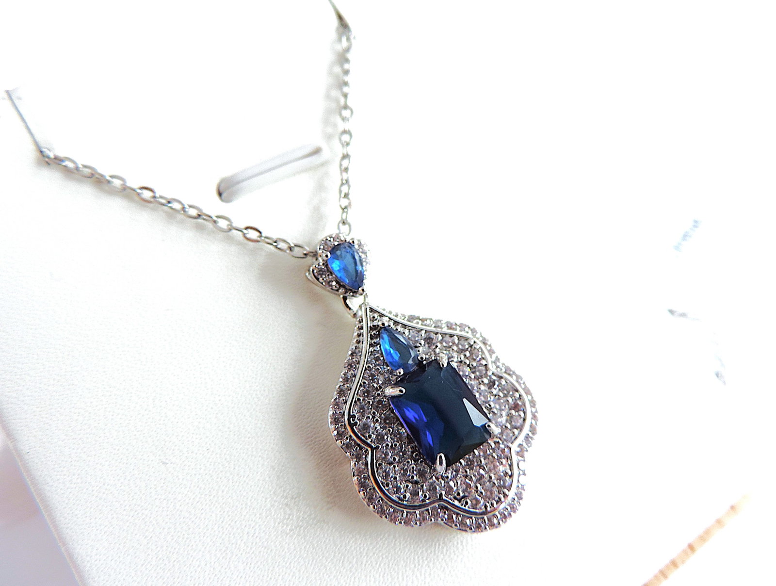 Orrevé Blue & White Zircon Gemstone Necklace 'New With Gift Box' - 3