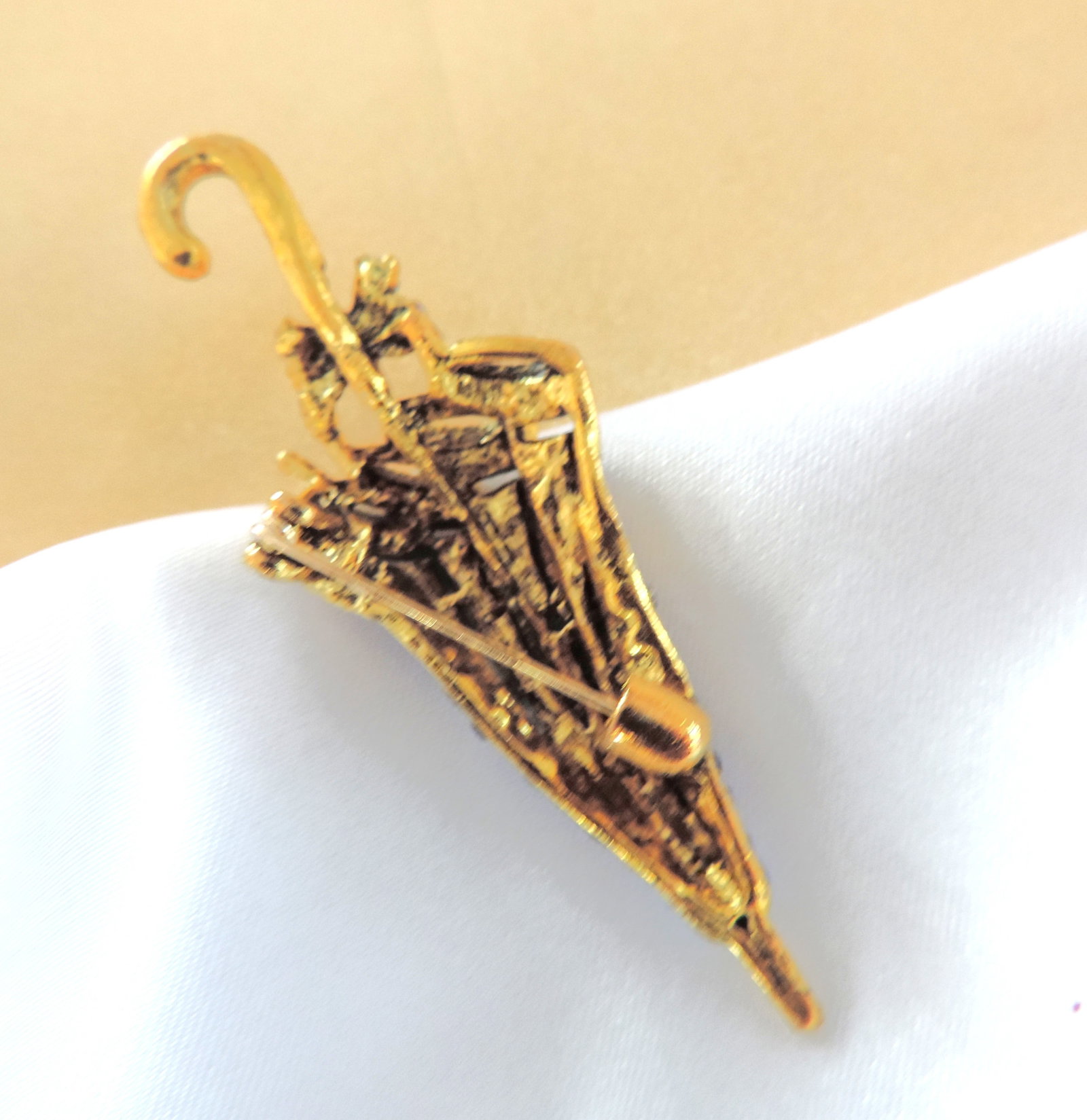 Vintage Style Crystal Parasol Brooch - 2
