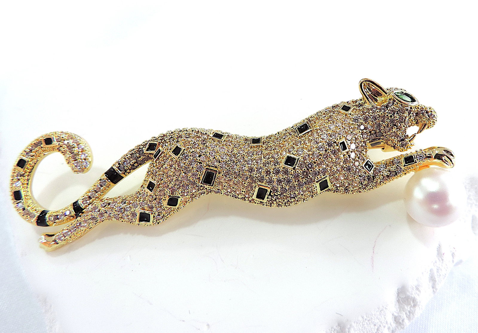 Gold Plated White Zircon Gemstone Panther Brooch With Gift Box - 6