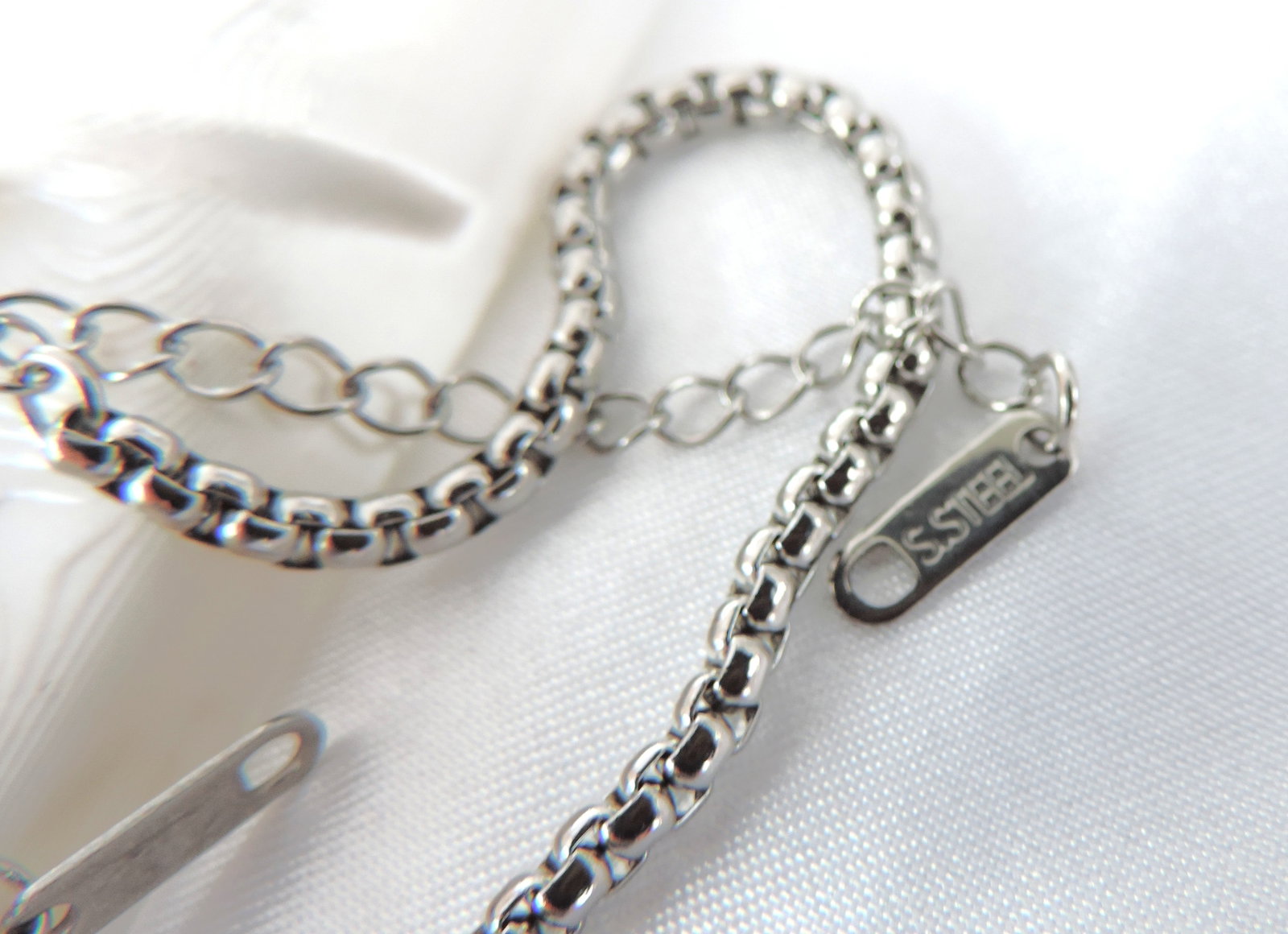 Crystal Necklace & Bracelet Set 'New' - 4