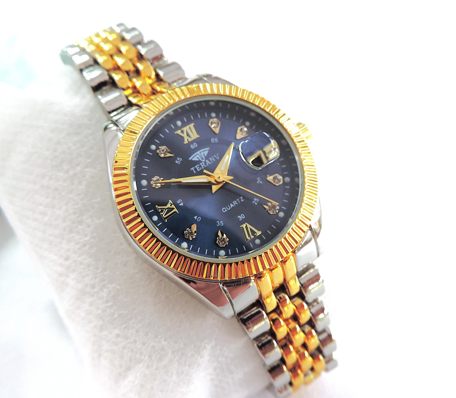 Ladies Two Tone Bracelet Watch Quartz Movement 'New' - 3