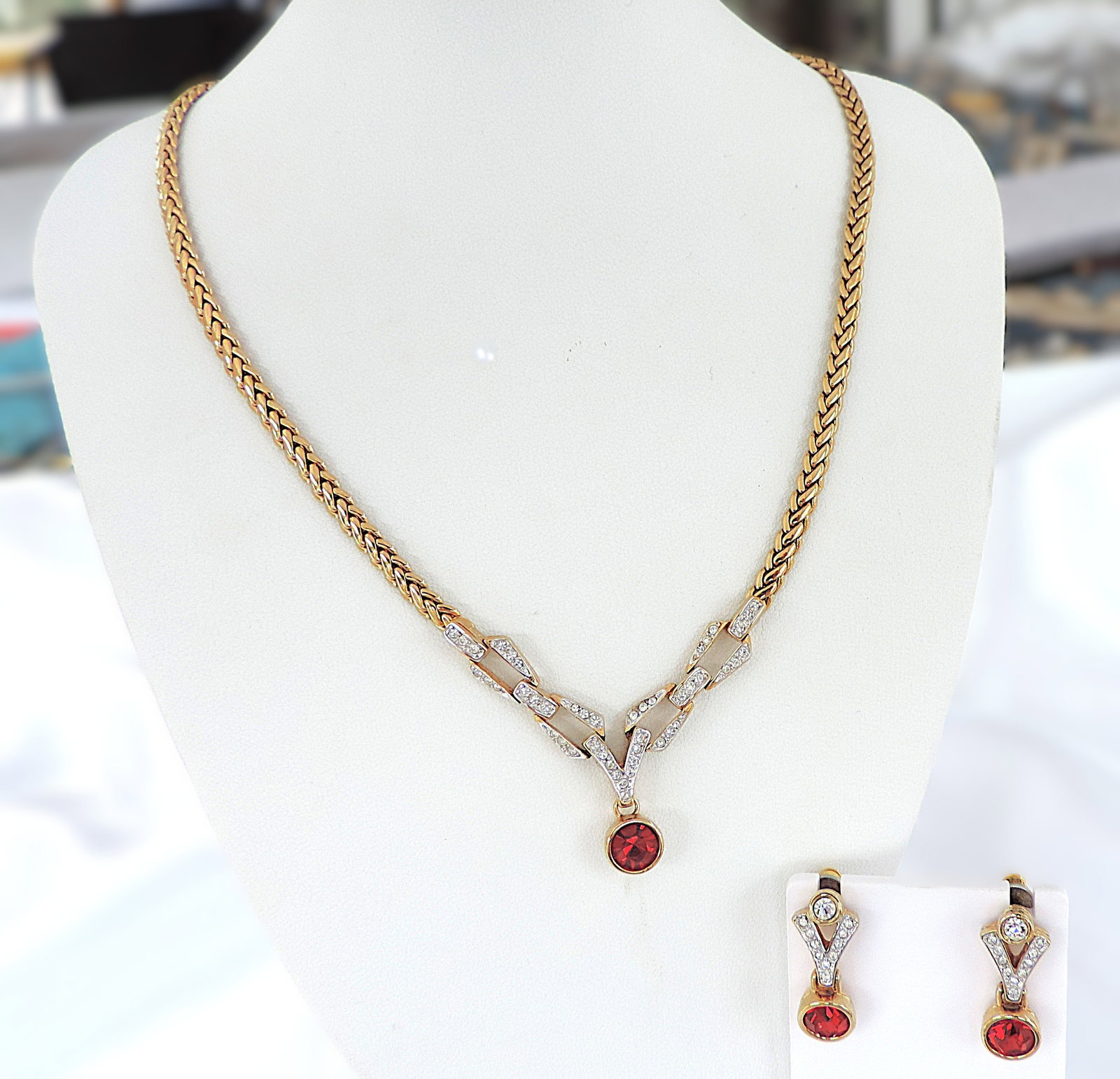 Vintage Gold Plated Austrian Crystal Necklace & Earrings Set c.1980's - 5