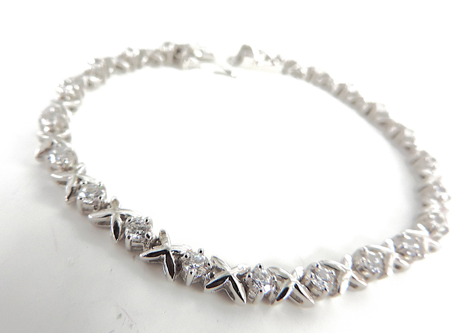925 Silver White Topaz Gemstone Kiss Tennis Bracelet 'New' - 4