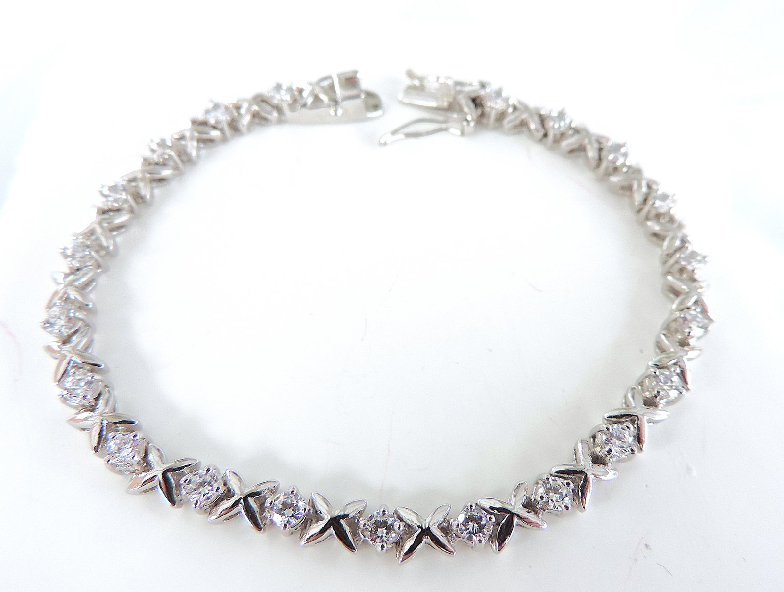 925 Silver White Topaz Gemstone Kiss Tennis Bracelet 'New' - 6