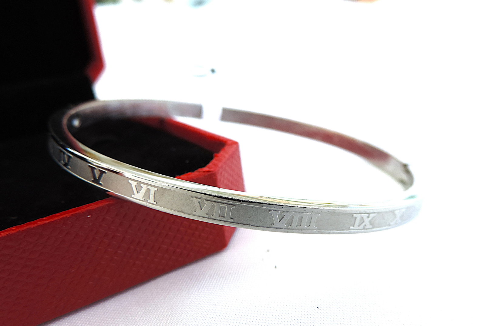 Orrevé Roman Numeral Stainless Steel Hinged Bangle/Bracelet 'New' - 2