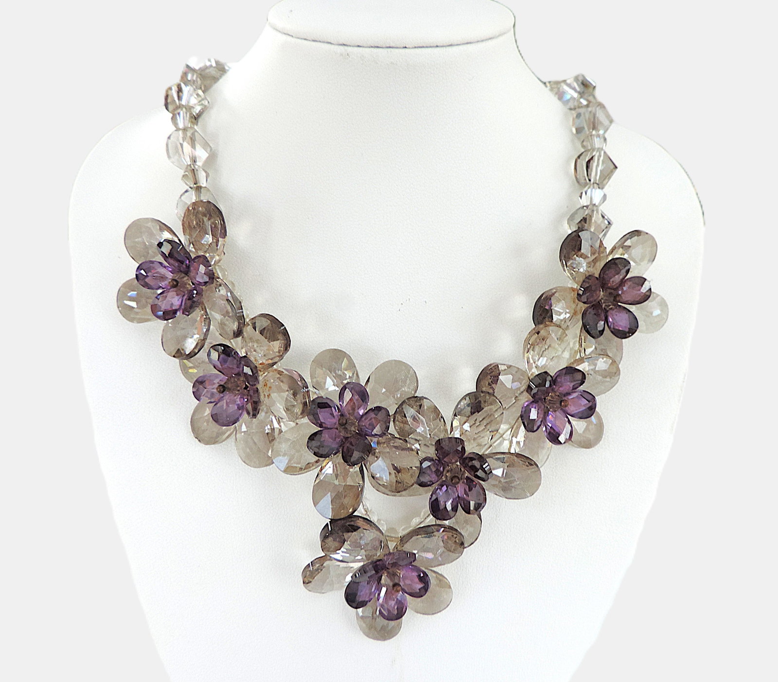 Vintage Butler & Wilson Crystal Flower Garland Necklace: Title: Vintage Butler & Wilson Crystal Flower Garland Necklace Description: A stunning authentic Butler & Wilson necklace set with a variety of clear & purple crystals. The main