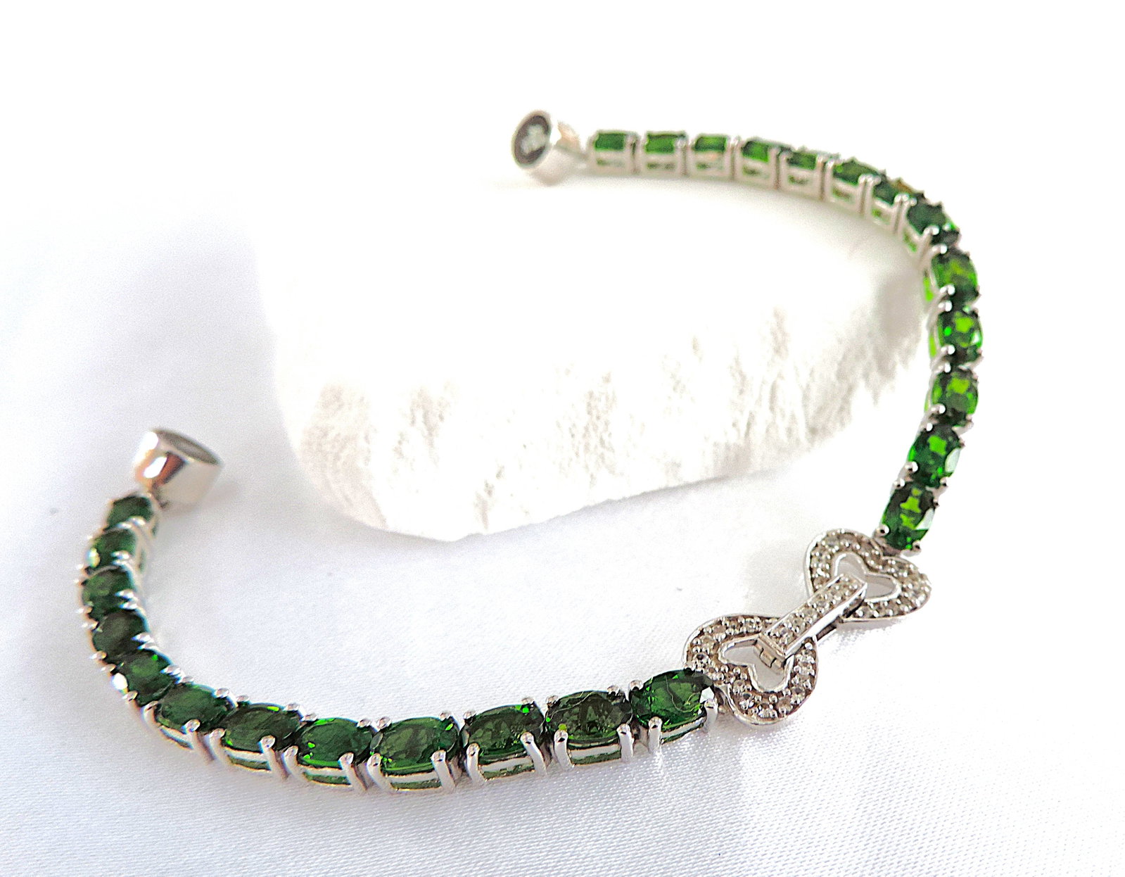 925 Silver 7 Carat Green Diopside Tennis Bracelet 'New With Gift Box' - 3