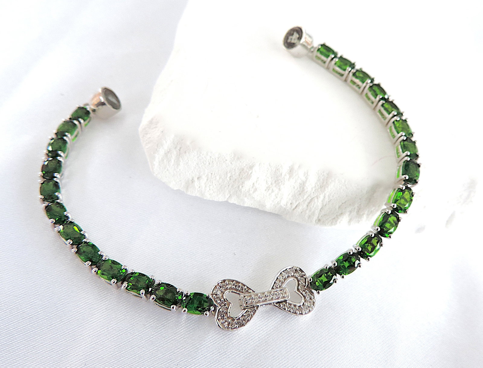 925 Silver 7 Carat Green Diopside Tennis Bracelet 'New With Gift Box' - 6