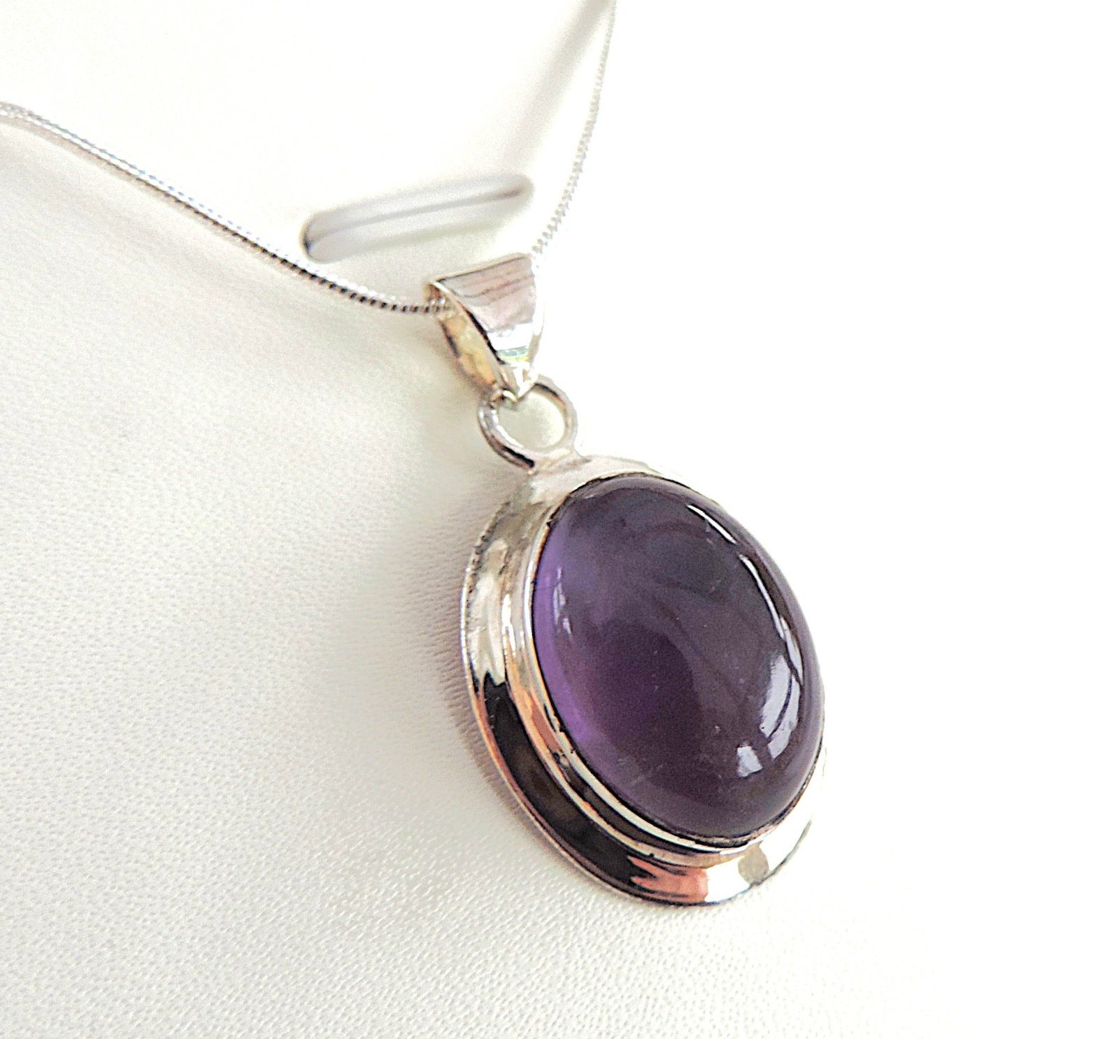 925 Silver 12 Carat Cabochon Amethyst Gemstone Pendant Necklace - 3