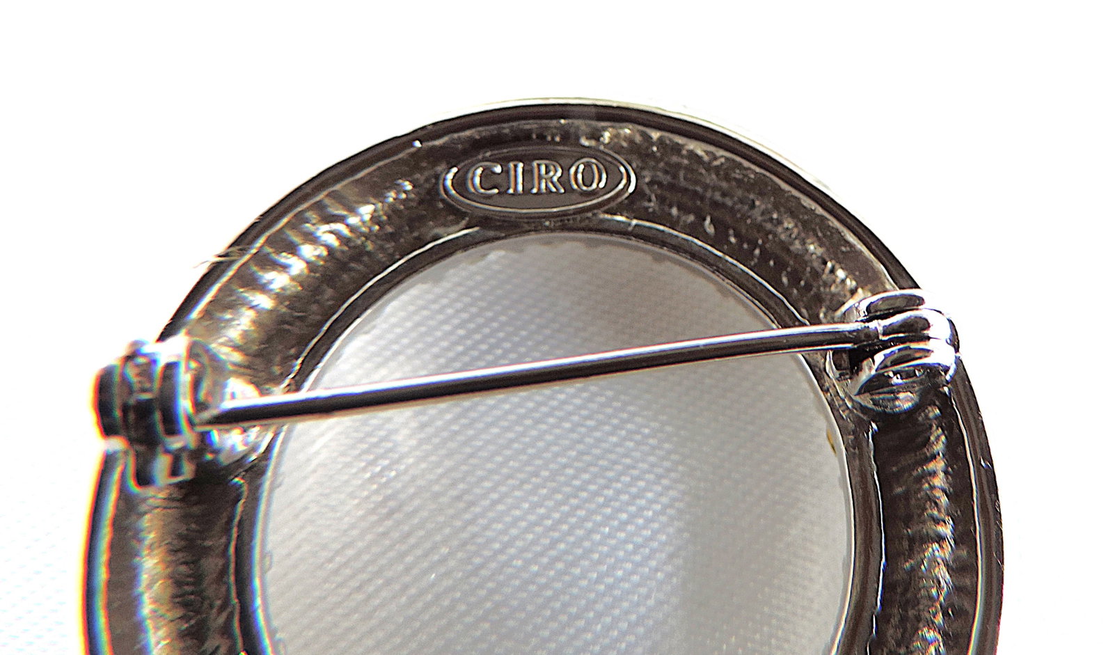 Vintage CIRO Crystal Open Circle Brooch - 2