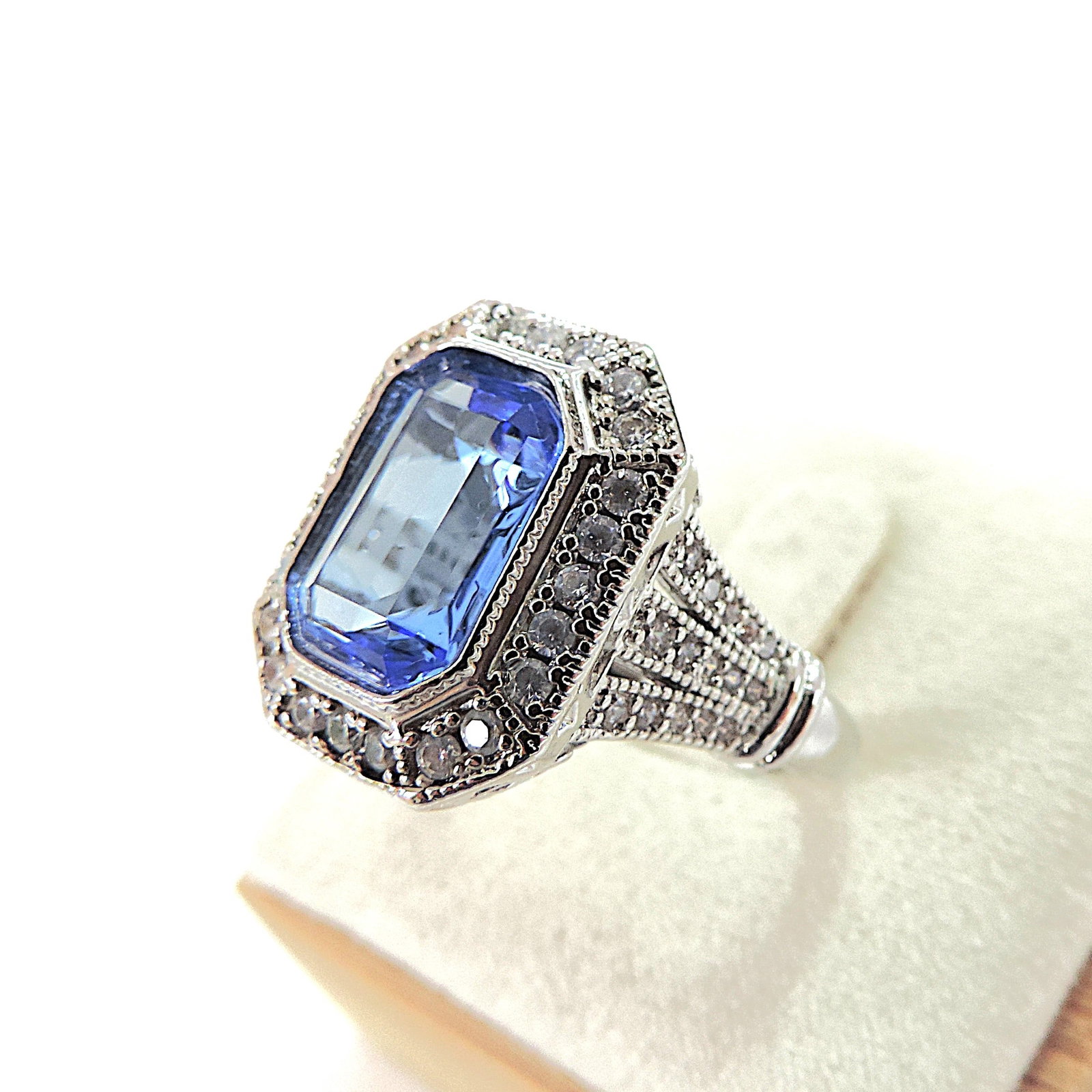Art Deco Style Blue & White Zircon Cocktail Ring - 4