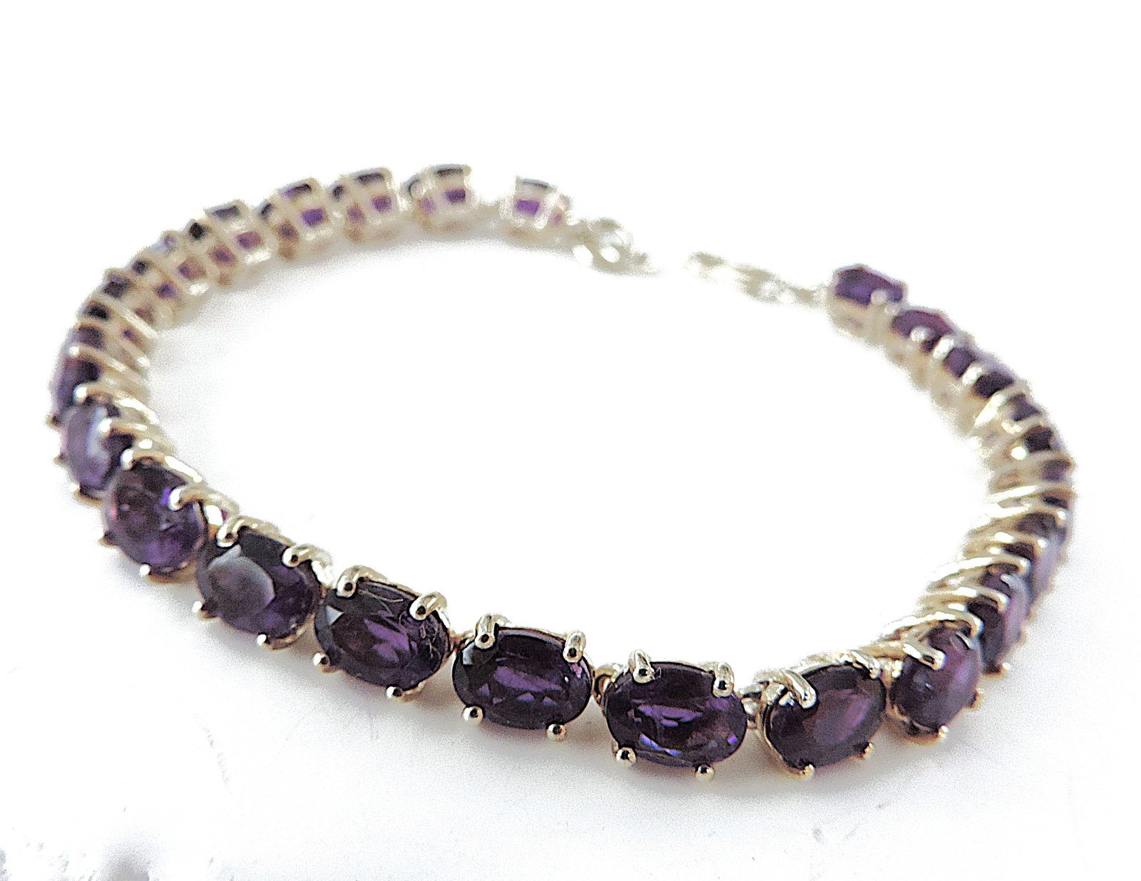 925 Silver 10.35 Carat Amethyst Gemstone Tennis Bracelet - 4