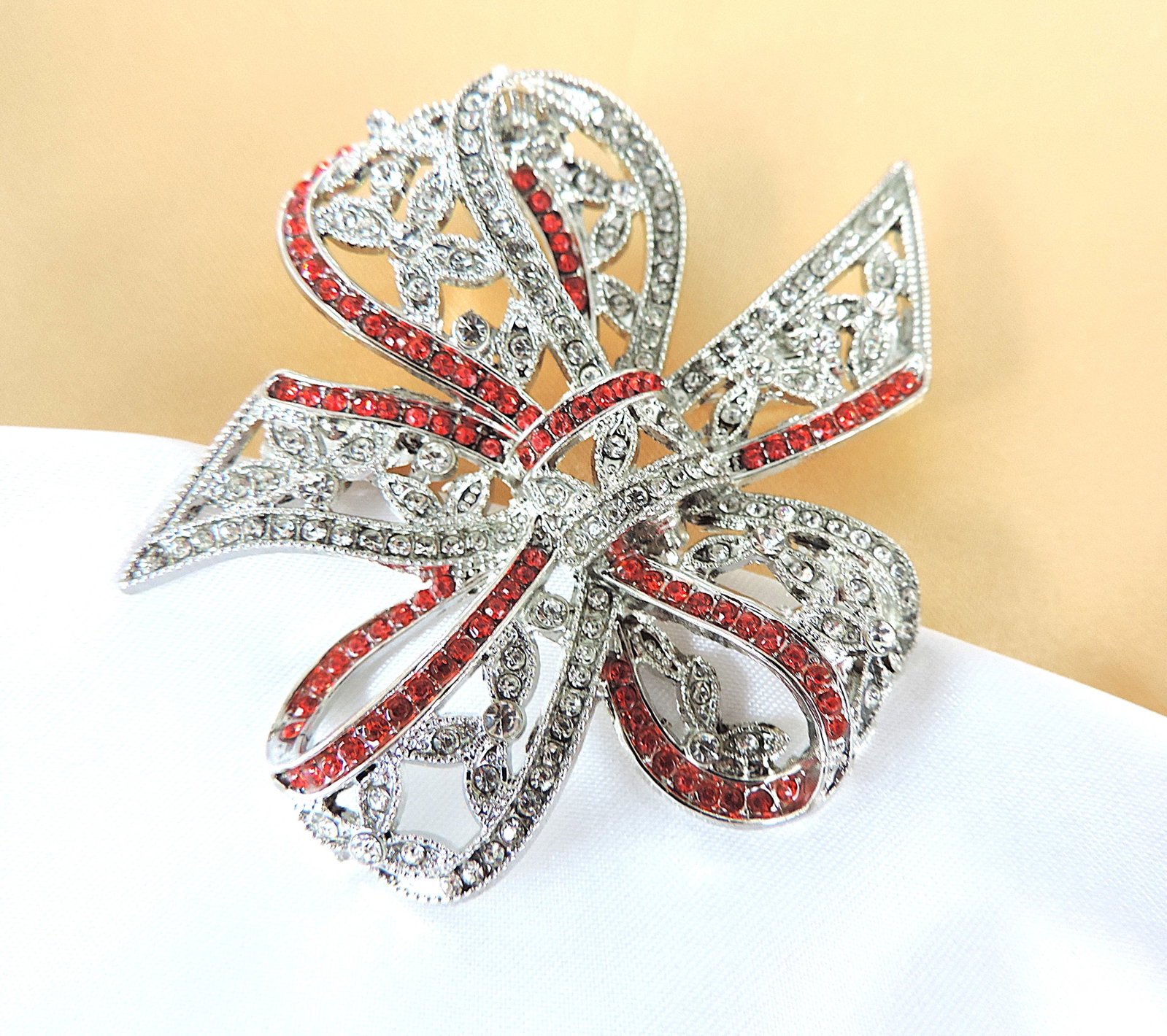 Vintage Style Red & White Crystal Bow Brooch 7cmx6cm - 4