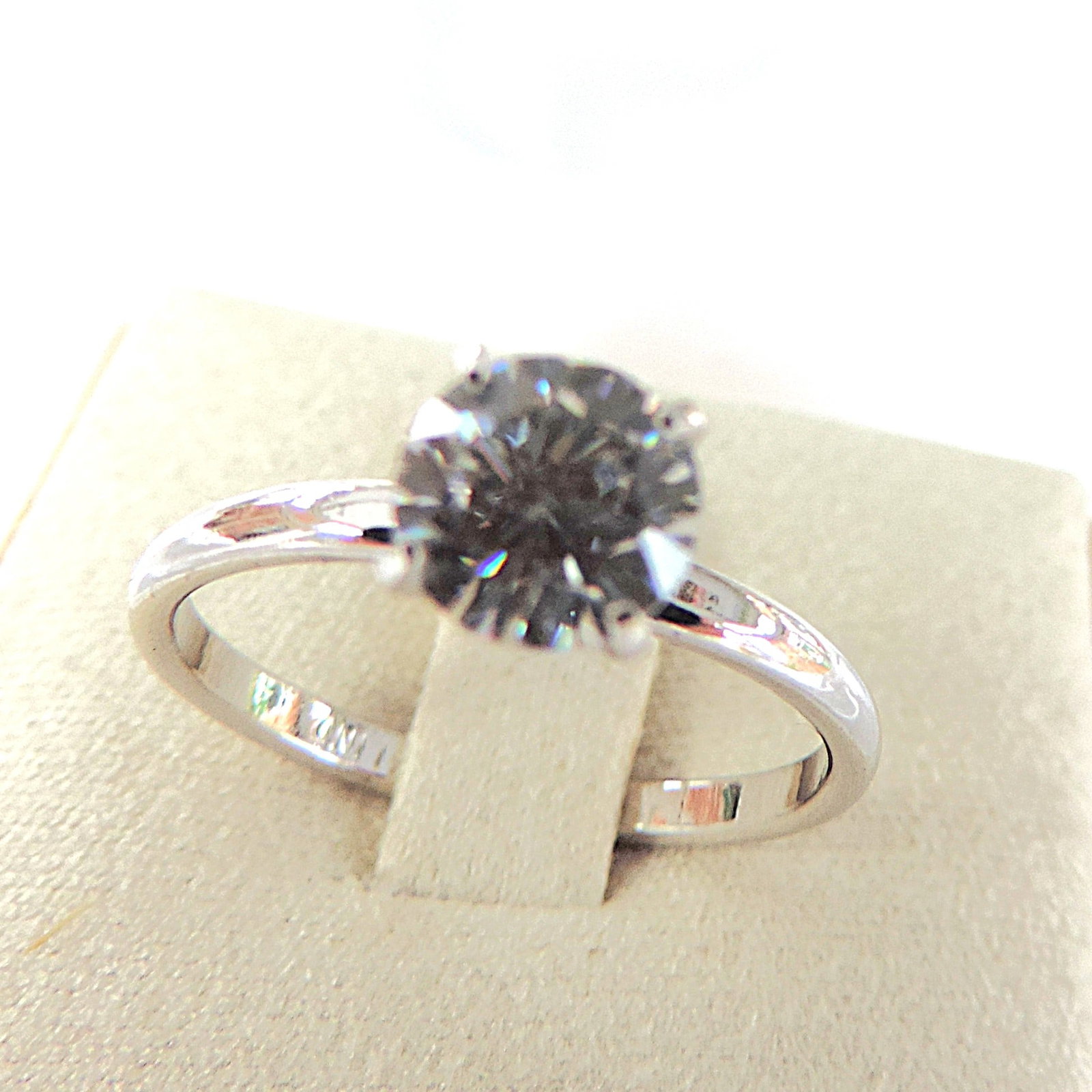 925 Silver 1.8 Carat Cubic Zirconia Gemstone Ring 'New' - 3