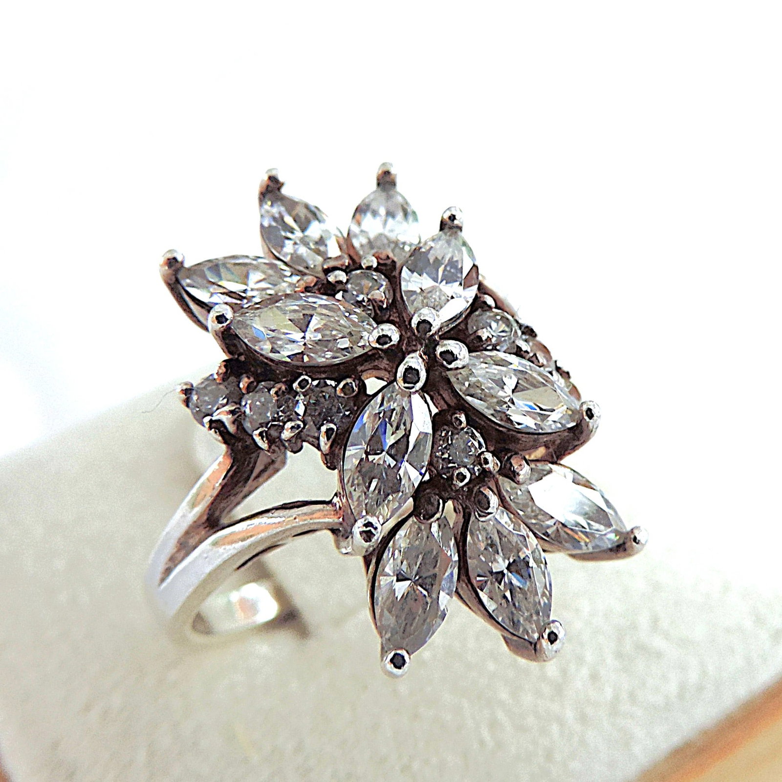 925 Silver 4.58 Carat Lab Created Diamond Ring 'New' - 2