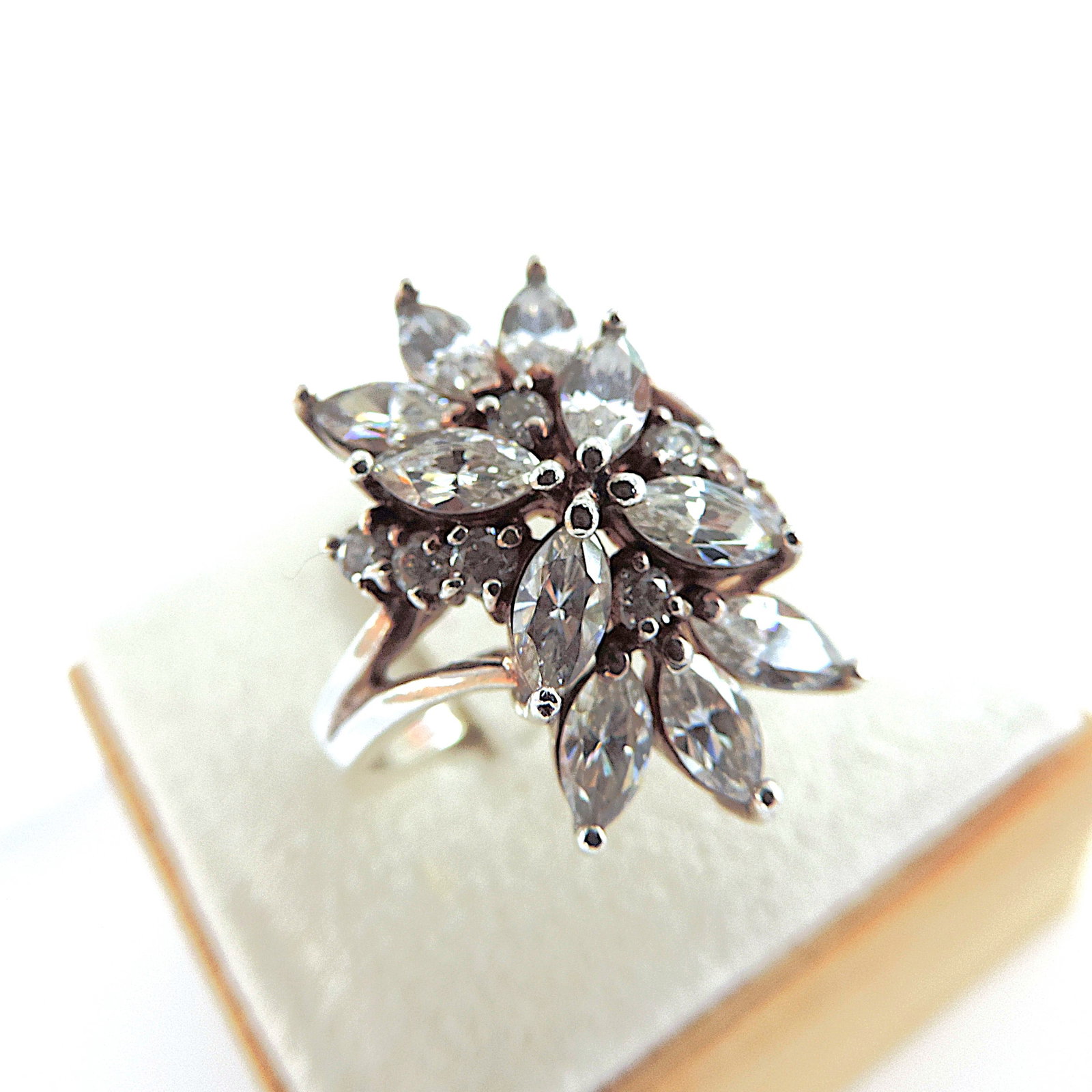 925 Silver 4.58 Carat Lab Created Diamond Ring 'New' - 4
