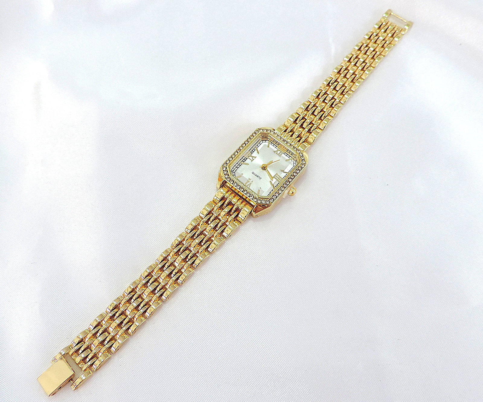 Ladies Quartz Bracelet Watch - 5