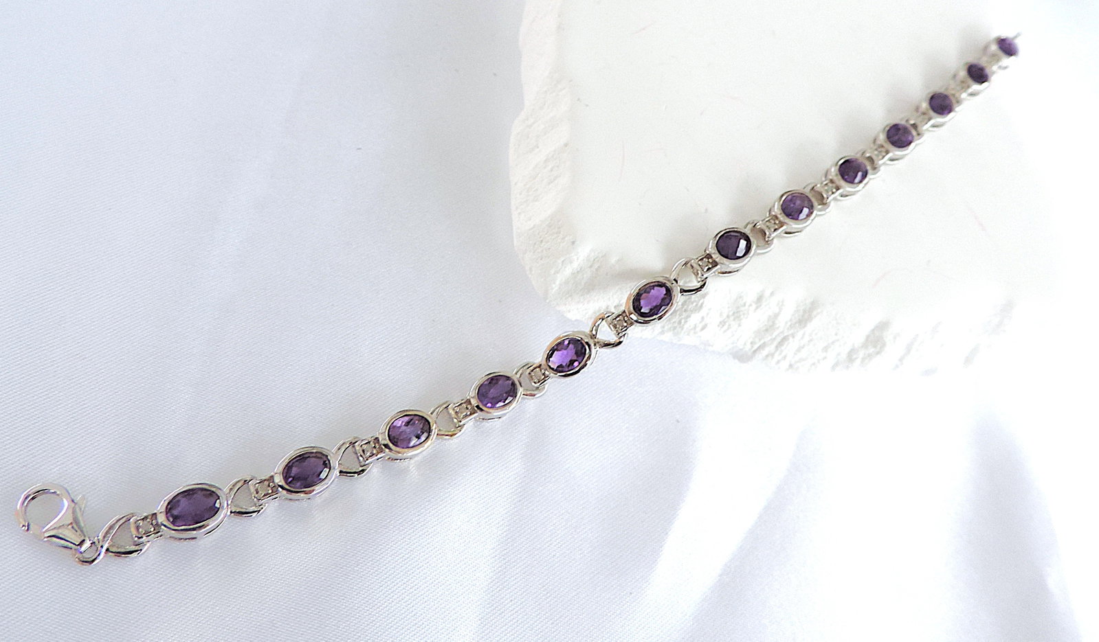 Artisan 925 Silver 5.85 Carat Amethyst Gemstone Bracelet - 5