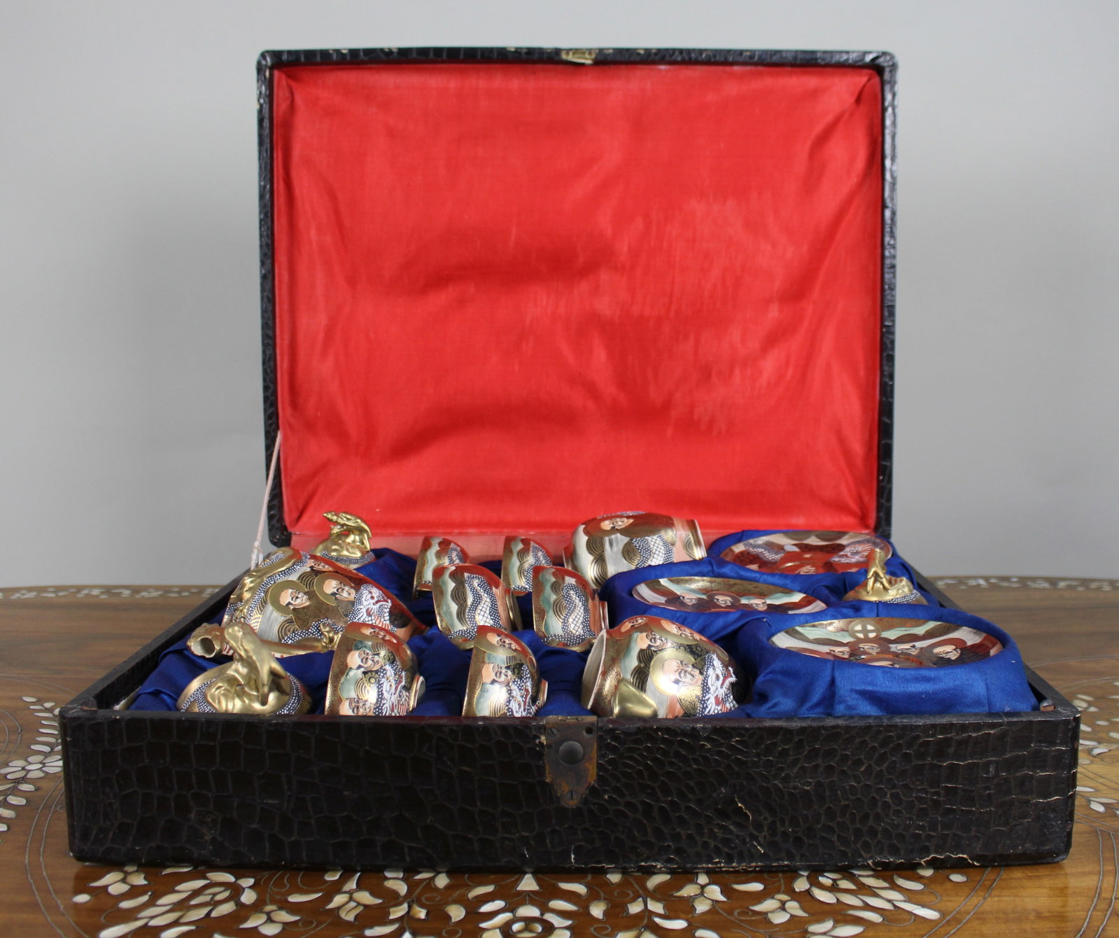 Fine Vintage Japanese Satsuma Cased Moriage Dragonware Tea Set - 2