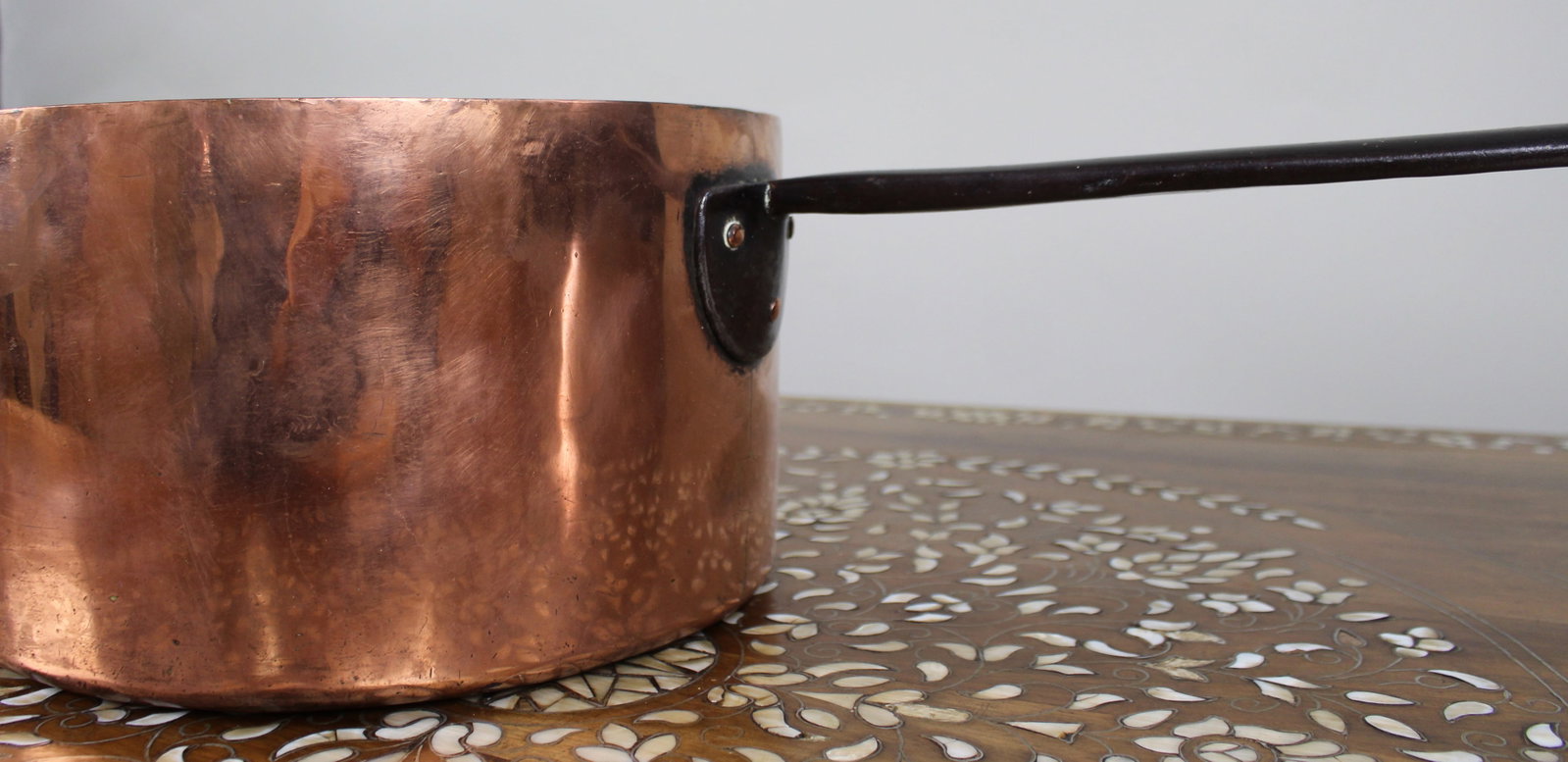 Very Large Georgian Copper Saucepan - 3